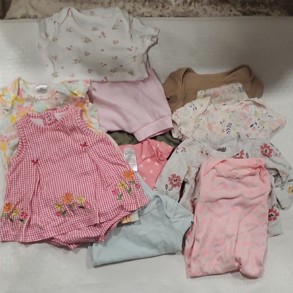child of mine Pink Floral & Gingham Baby Mix  Bundle Of Cloths